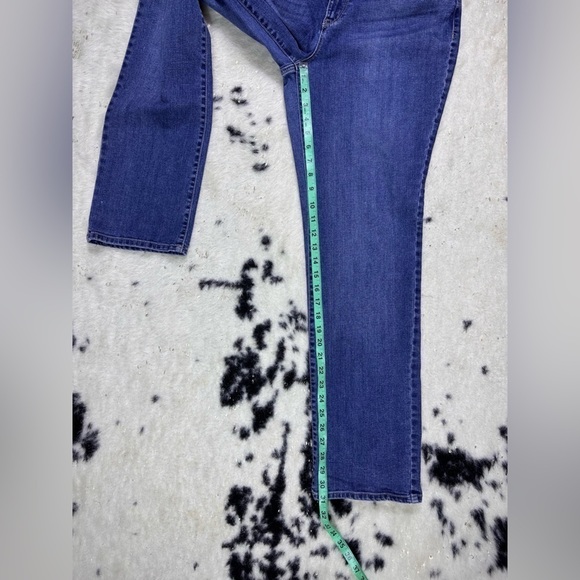 Sonoma Medium Wash Mid Rise Straight Leg Denim Jeans Size 14 - Picture 4 of 8